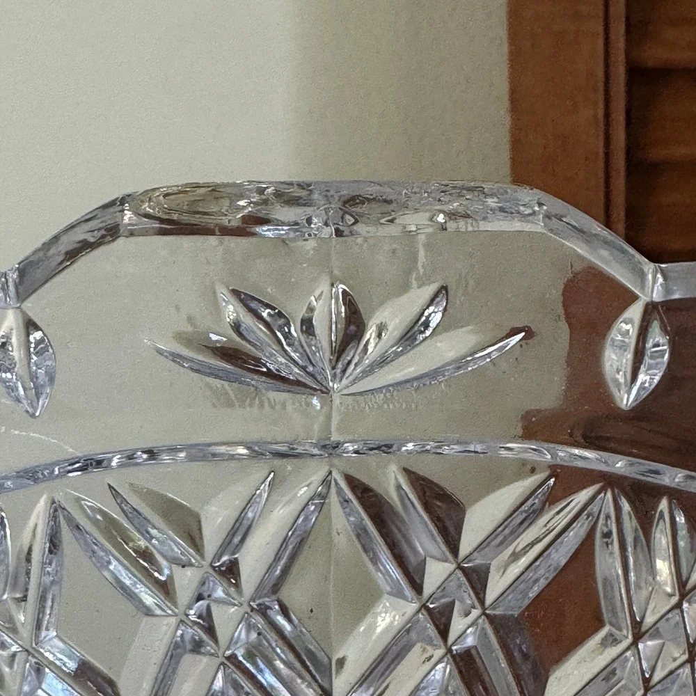 Vintage Pressed Glass Scalloped Serving Bowl Diamond Point Starburst 6.5 Inch